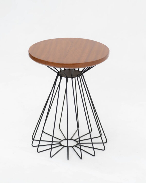Wired Sidestool